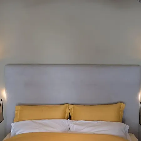 Argyros Loft Apartman *